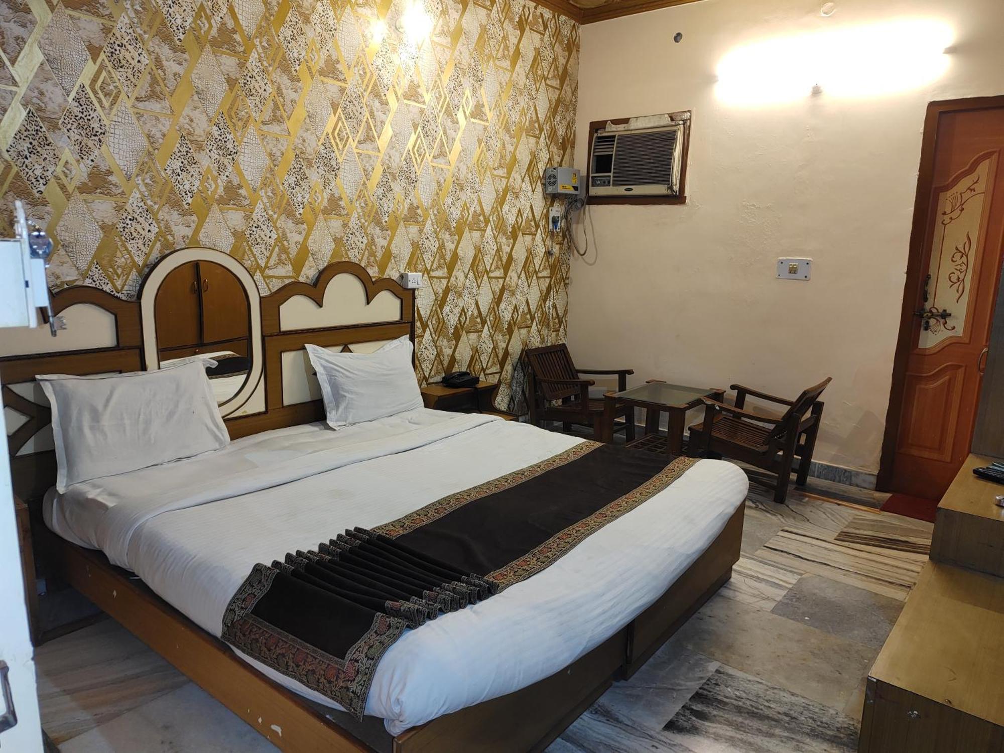 Hotel Divya - Varanasi — Photos 3